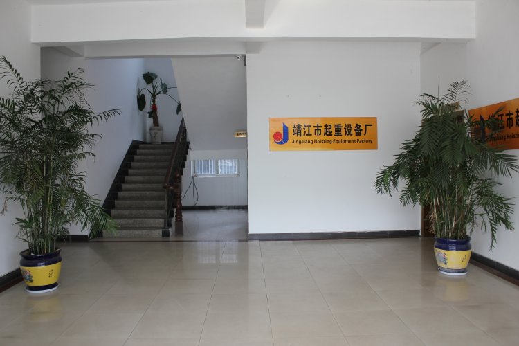 靖起承接各類規(guī)格起重機(jī)的定制服務(wù)！