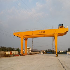 靖江市起重設(shè)備廠(chǎng)